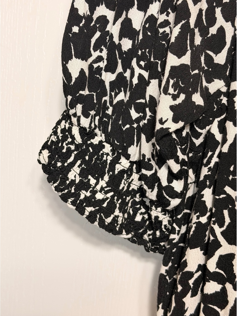 Terra Sky Women's 3X Black and White Patterned Rayon Blouse - Picture 4 of 7
